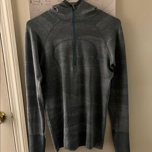 Lululemon baby blue top